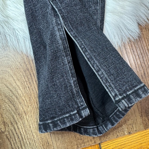 Abercrombie & Fitch The Skinny High Rise Split Hem Jeans Black - Picture 3 of 6